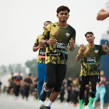 Runner Photo 6205020
