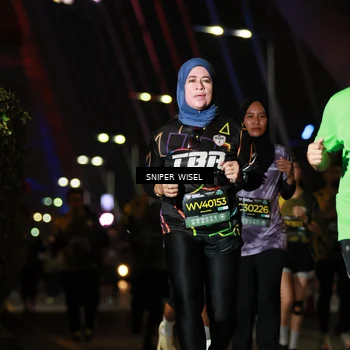 Runner Photo 6205030