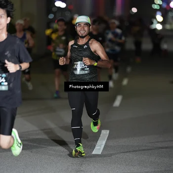 Runner Photo 6205034