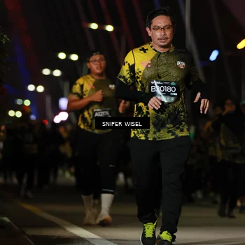 Runner Photo 6205043