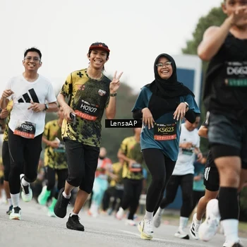 Runner Photo 6205058