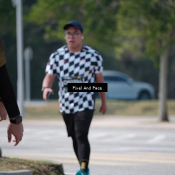 Runner Photo 6205072
