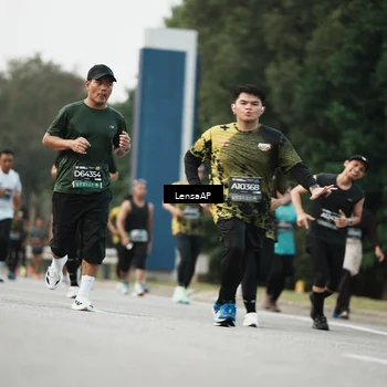Runner Photo 6205121