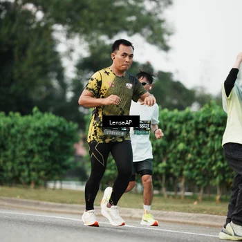 Runner Photo 6205151