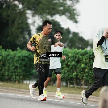 Runner Photo 6205152