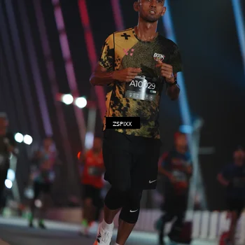 Runner Photo 6205235