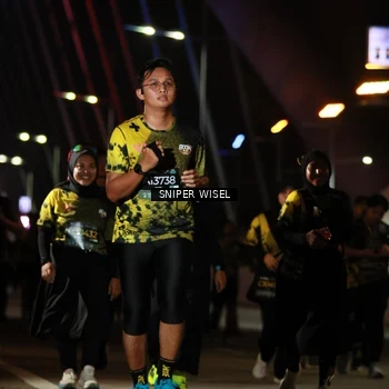 Runner Photo 6205290