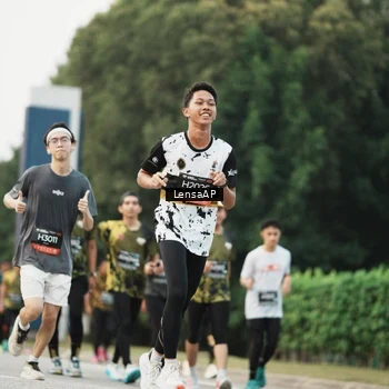 Runner Photo 6205304