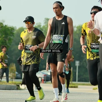 Runner Photo 6205307