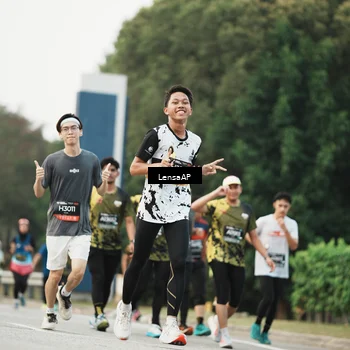 Runner Photo 6205352
