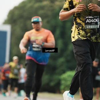 Runner Photo 6205354
