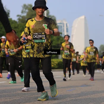 Runner Photo 6205390