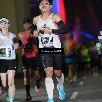 Runner Photo 6205398