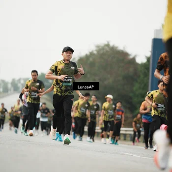 Runner Photo 6205431
