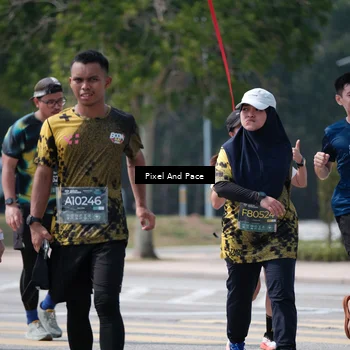 Runner Photo 6205438