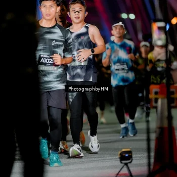 Runner Photo 6205462
