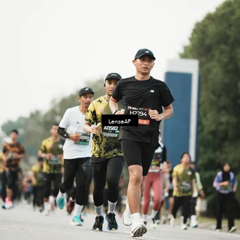 Runner Photo 6205471