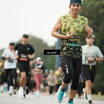 Runner Photo 6205483