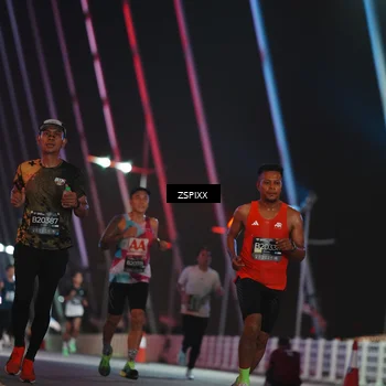 Runner Photo 6205518