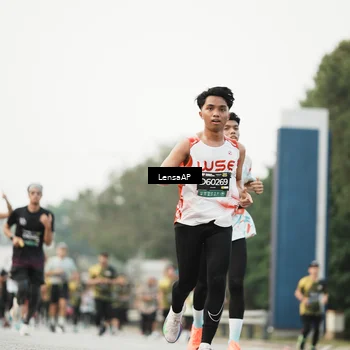 Runner Photo 6205526