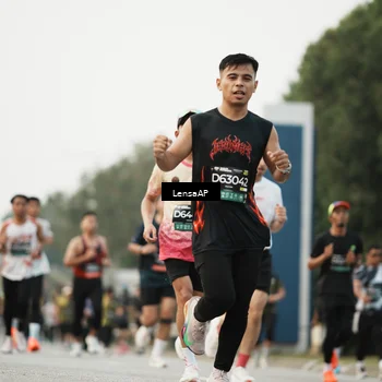 Runner Photo 6205545