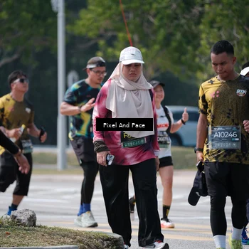 Runner Photo 6205555