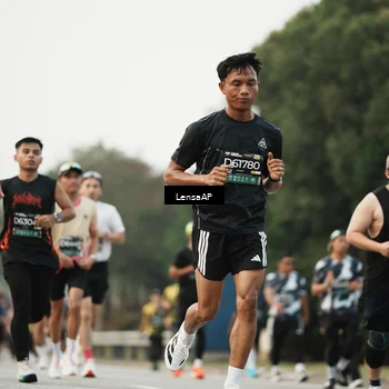 Runner Photo 6205570