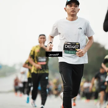 Runner Photo 6205599