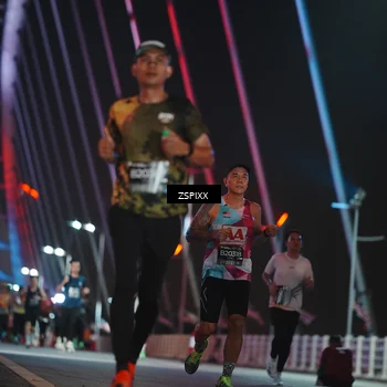 Runner Photo 6205641