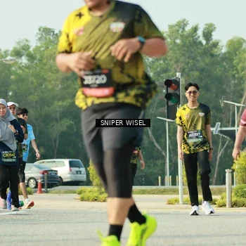 Runner Photo 6205663