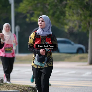 Runner Photo 6205738