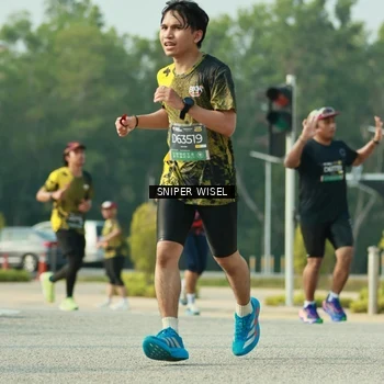 Runner Photo 6205747