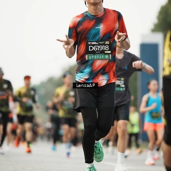 Runner Photo 6205751