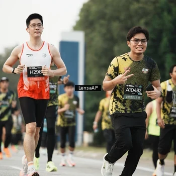Runner Photo 6205752