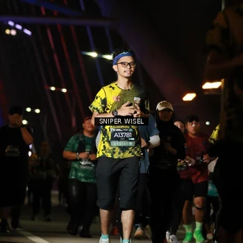 Runner Photo 6205755