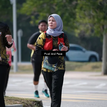 Runner Photo 6205756