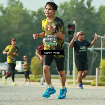 Runner Photo 6205759