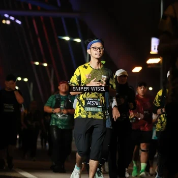 Runner Photo 6205788