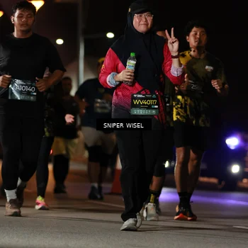 Runner Photo 6205860