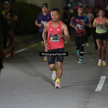 Runner Photo 6205904