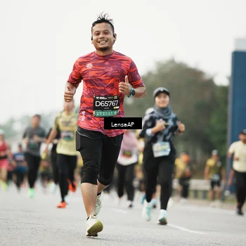 Runner Photo 6205923