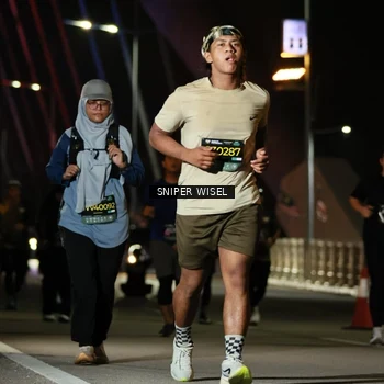 Runner Photo 6205940