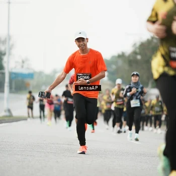 Runner Photo 6205941