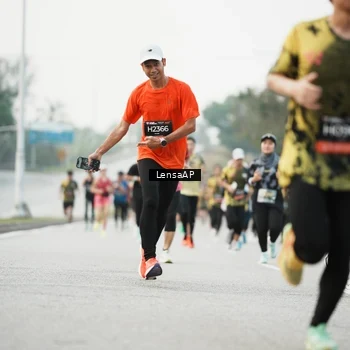 Runner Photo 6205956