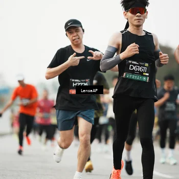 Runner Photo 6205974