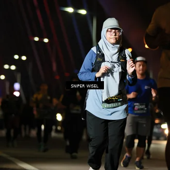Runner Photo 6205995