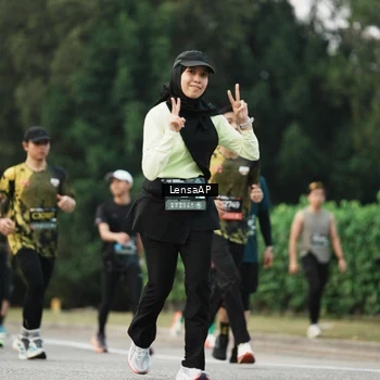 Runner Photo 6206046