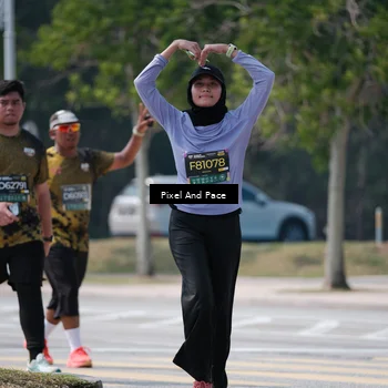 Runner Photo 6206121
