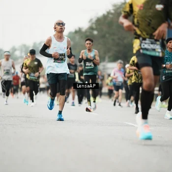 Runner Photo 6206150