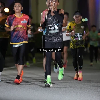 Runner Photo 6206153